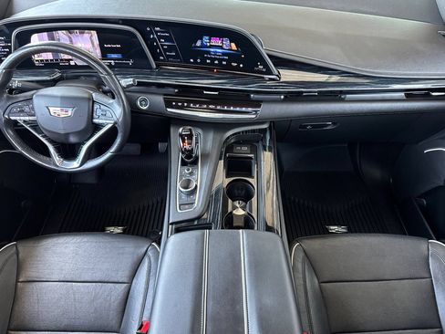 Used 2021 Cadillac Escalade ESV Sport AWD/4WD image 4