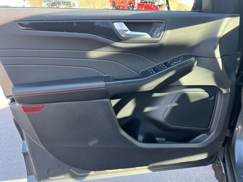 Used 2025 Ford Escape ST-Line w/ Tech Pack #1 image 21