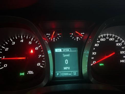 Used 2016 Chevrolet Equinox LT w/ Convenience Package image 11