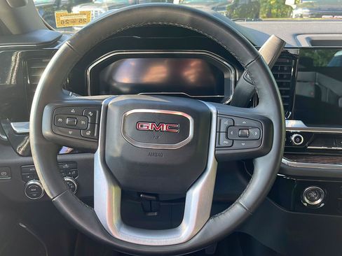 Used 2024 GMC Sierra 1500 Elevation AWD/4WD image 16