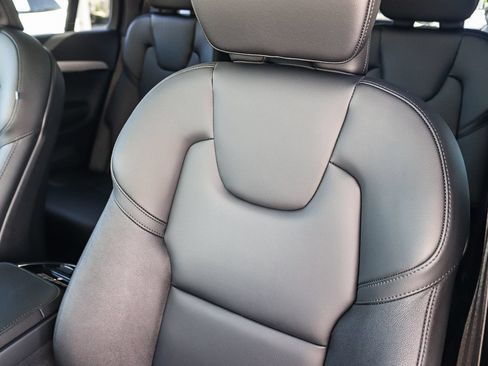 Used 2023 Volvo XC90 B5 Core w/ Protection Package Premier AWD/4WD image 29