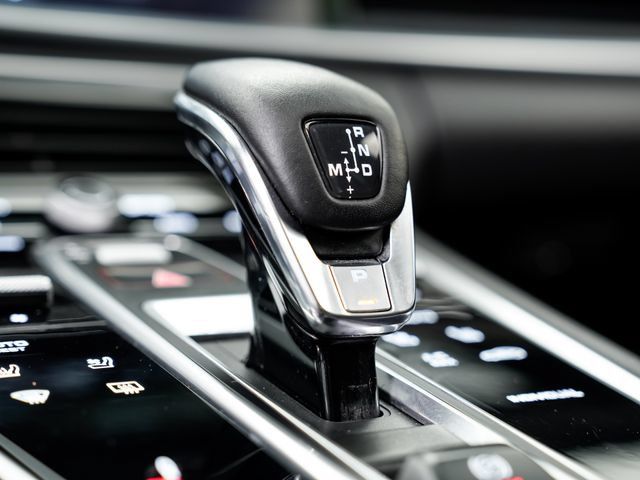 Used 2019 Porsche Panamera 4 AWD/4WD image 22