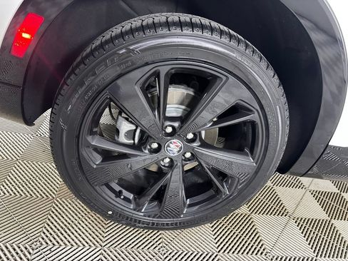 Used 2023 Buick Envision Essence w/ Sport Touring Package AWD/4WD image 35