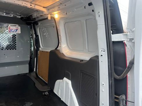 Used 2021 Ford Transit Connect XL image 21