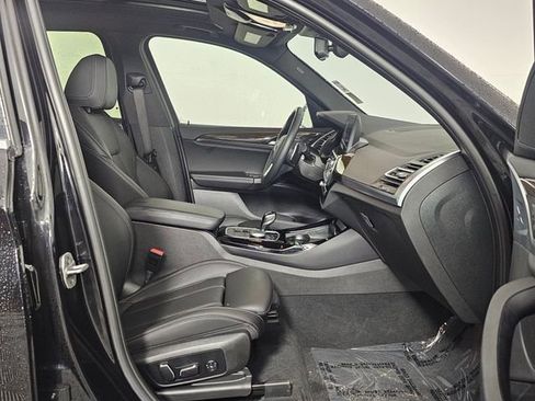 Used 2024 BMW X3 xDrive30i image 11