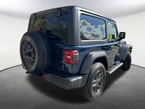 Used 2025 Jeep Wrangler Sport AWD/4WD image 14