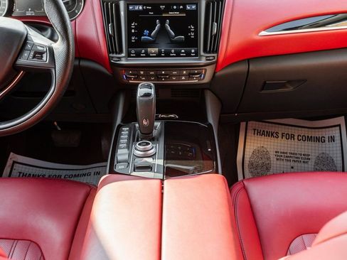Used 2022 Maserati Levante GT image 14