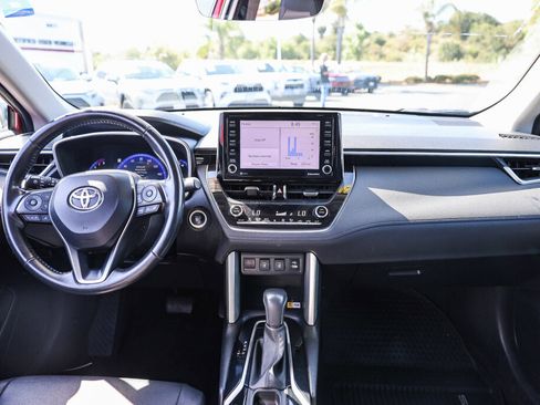 Certified 2022 Toyota Corolla Cross XLE w/ Convenience Package FWD image 2