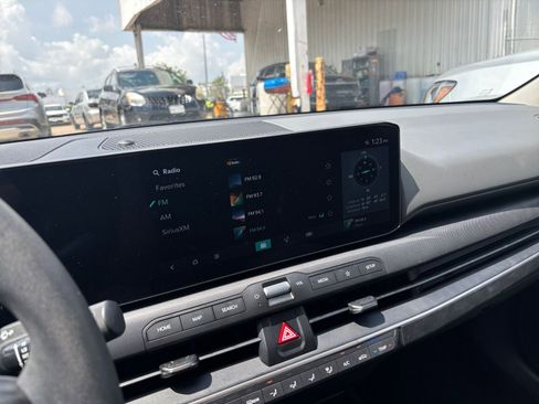 Used 2025 Kia K4 LXS image 21