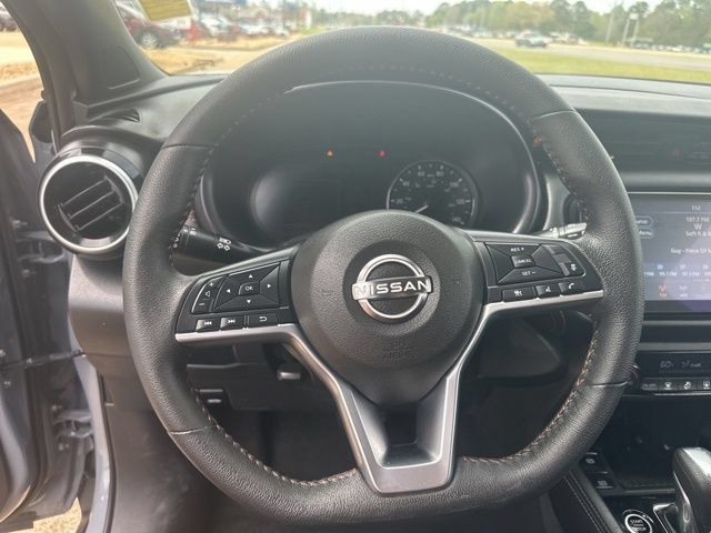 Used 2024 Nissan Kicks SR FWD image 15