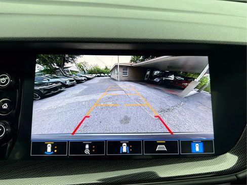 Used 2021 Buick Envision Essence w/ Technology Package I FWD image 21
