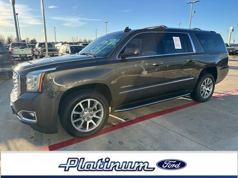 Used 2020 GMC Yukon XL Denali w/ Open Road Package image 1