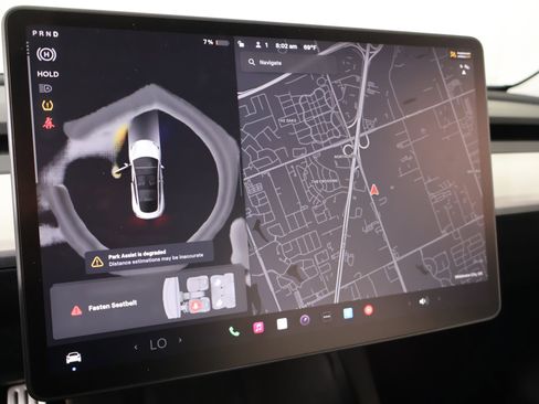 Used 2023 Tesla Model 3 Performance image 7