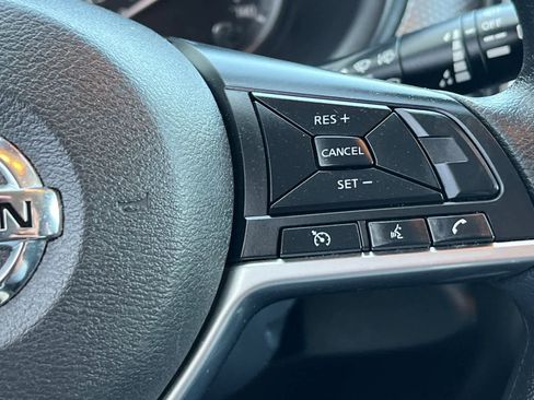 Used 2020 Nissan Kicks SV image 29