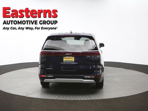 Used 2024 Kia Carnival LX image 39