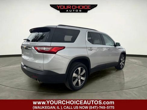 Used 2019 Chevrolet Traverse LT w/ LT Premium Package AWD/4WD image 6
