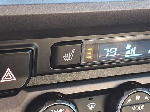 Used 2022 Toyota Tacoma TRD Sport image 25