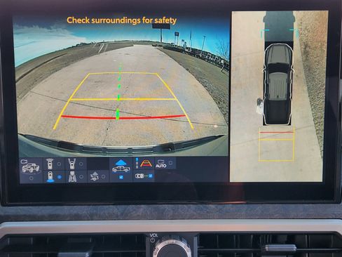 Used 2025 Toyota Tacoma Limited image 22