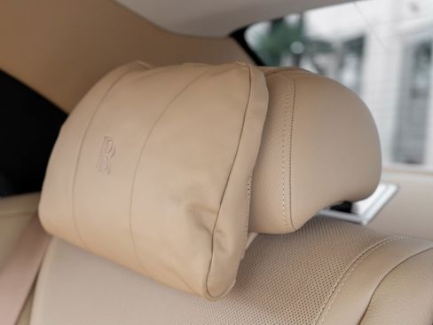 Used 2017 Rolls-Royce Ghost image 52