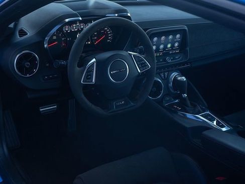 Used 2022 Chevrolet Camaro ZL1 image 13