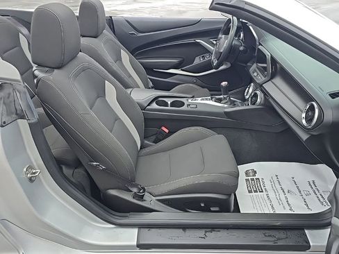Used 2017 Chevrolet Camaro SS image 25