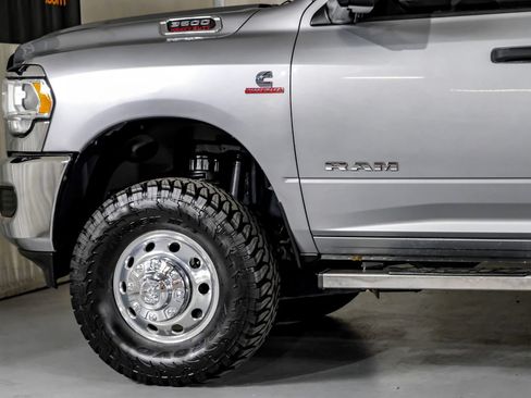 Used 2022 RAM 3500 Tradesman AWD/4WD image 12