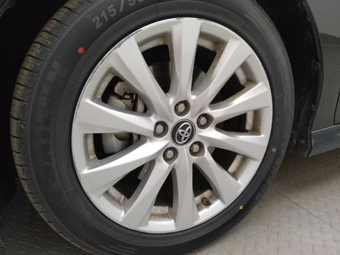 Used 2018 Toyota Camry LE w/ Convenience Package image 31