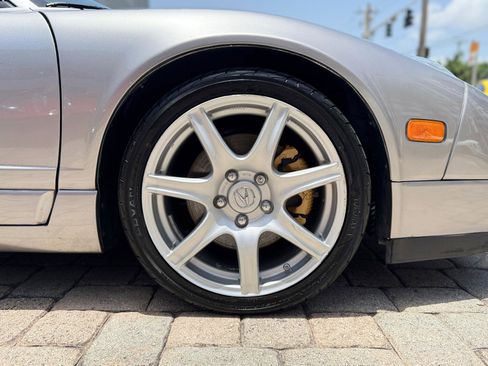 Used 2005 Acura NSX T image 23