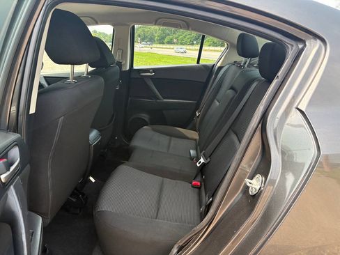 Used 2013 MAZDA MAZDA3 i Touring FWD image 10