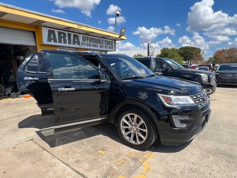 Used 2017 Ford Explorer Limited FWD image 7