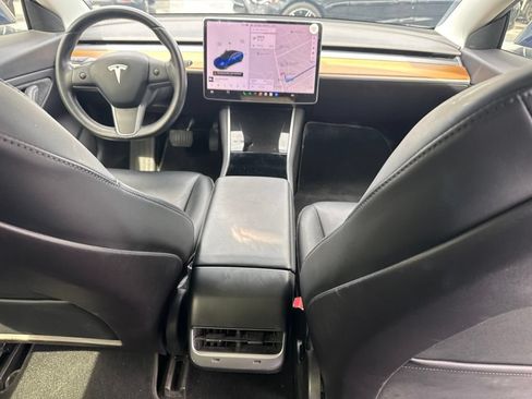 Used 2019 Tesla Model 3 Standard Range Plus RWD image 8