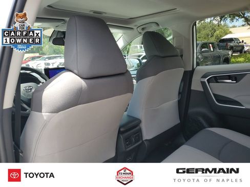Used 2025 Toyota RAV4 XLE w/ Convenience Package FWD image 22