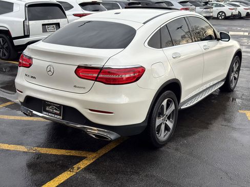 Used 2018 Mercedes-Benz GLC 300 4MATIC Coupe image 9