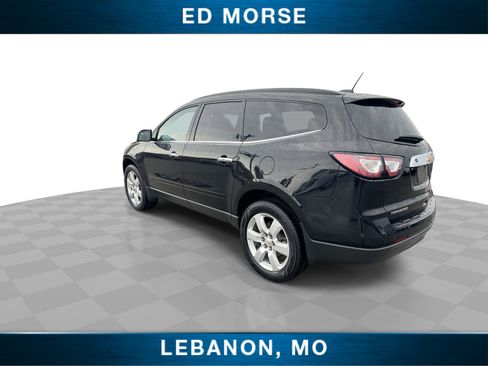 Used 2017 Chevrolet Traverse LT w/ Style and Technology Package FWD image 6
