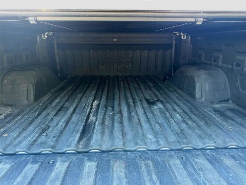 Used 2023 Chevrolet Silverado 1500 High Country w/ Z71 Off-Road Package image 20