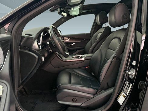 Certified 2017 Mercedes-Benz GLC 300 image 5