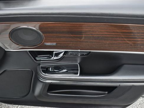 Used 2013 Jaguar XJ L Supercharged image 47