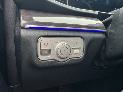 Used 2020 Mercedes-Benz GLE 350 4MATIC w/ Premium Package image 25