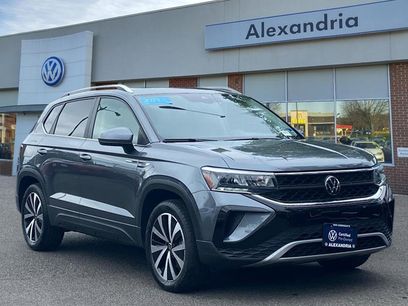 Certified 2023 Volkswagen Taos SE w/ Panoramic Sunroof Package