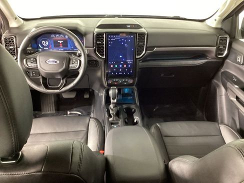Used 2025 Ford Ranger Lariat w/ Black Appearance Package AWD/4WD image 29