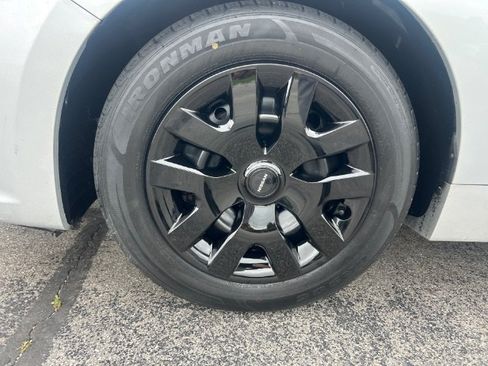 Used 2016 Nissan Altima 2.5 S w/ Power Driver Seat Package FWD image 21