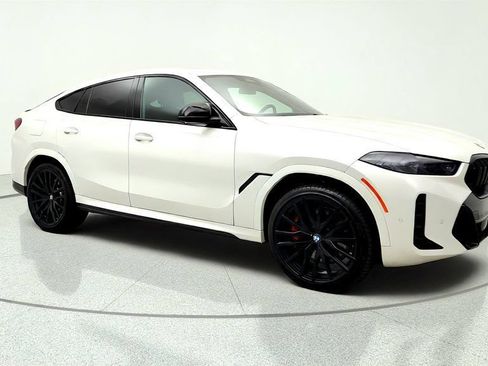 Used 2024 BMW X6 M60i AWD/4WD image 3