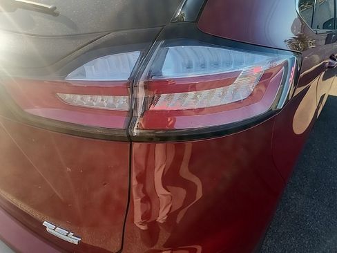 Used 2019 Ford Edge SEL w/ Equipment Group 201A FWD image 14