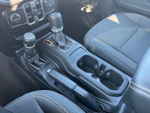 Used 2025 Jeep Wrangler Unlimited Sahara w/ Safety Group image 22