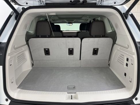 Used 2024 GMC Acadia Denali w/ Super Cruise Package image 23