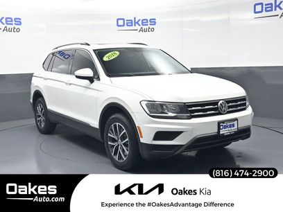 Used 2018 Volkswagen Tiguan SE w/ Panoramic Sunroof Package