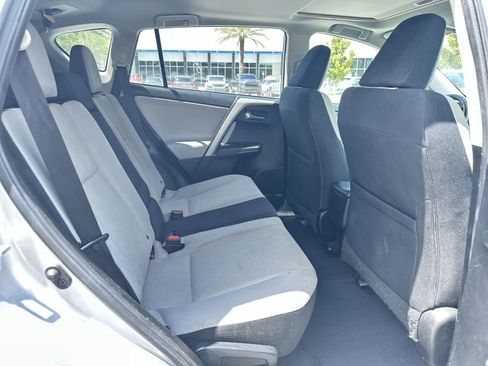 Used 2016 Toyota RAV4 XLE FWD image 16