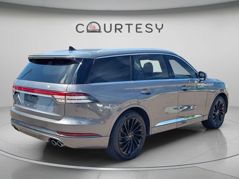 Used 2022 Lincoln Aviator Reserve w/ Equipment Group 201A RWD image 5