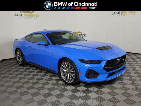 Used 2025 Ford Mustang GT Premium RWD image 1