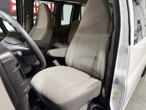 Used 2015 Chevrolet Express 3500 LT w/ LT Preferred Equipment Group image 15